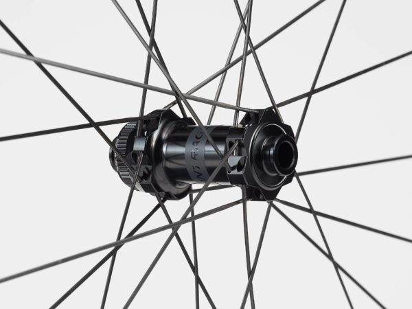 Koło przednie Bontrager Aeolus Pro 51 Disc TLR 12T