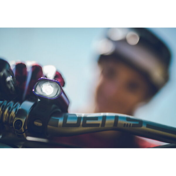 LEZYNE Lampa Przód HECTO DRIVE 500XL czarna