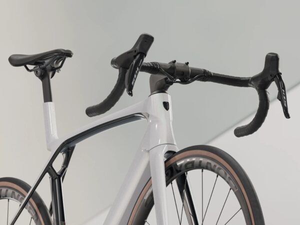 Rower TREK MADONE SL 6 Gen 8 rozm. M  WT