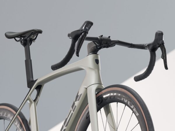 Rower TREK MADONE SL 7 Gen 8 rozm. XL