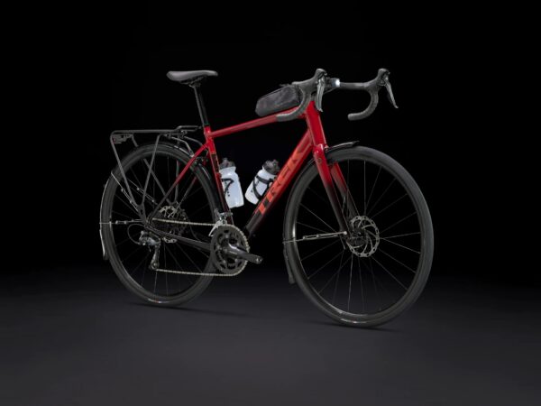Rower TREK Domane AL 2 56 Crimson to Dark Carmine